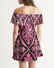 Load image into Gallery viewer, Rosa Y Negro 3D 2 Women&#39;s All-Over Print Off-Shoulder Dress