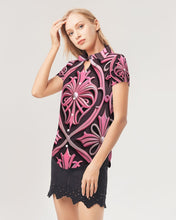 Afbeelding in Gallery-weergave laden, Rosa Y Negro 3D 2 Women&#39;s All-Over Print Short Sleeve Button Up