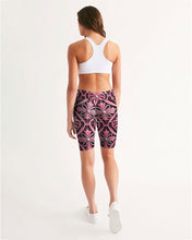 Load image into Gallery viewer, Rosa Y Negro 3D 2 Women&#39;s All-Over Print Mid-Rise Bike Shorts