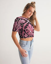 Load image into Gallery viewer, Rosa Y Negro 3D 2 Women&#39;s All-Over Print Twist-Front Cropped Tee