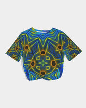Afbeelding in Gallery-weergave laden, Azura 1 Women&#39;s Twist-Front Cropped Tee