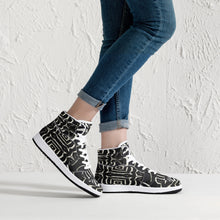 Afbeelding in Gallery-weergave laden, 209. High-Top Leather Sneakers - White / Black