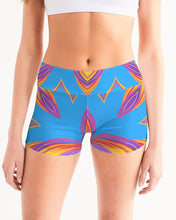 Afbeelding in Gallery-weergave laden, Turquella 1 Women&#39;s Mid-Rise Yoga Shorts