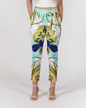 Indlæs billede til gallerivisning Aquata 1 Women&#39;s Belted Tapered Pants