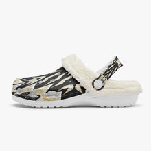 Afbeelding in Gallery-weergave laden, 475. Lined All Over Printed Clogs