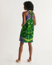 Afbeelding in Gallery-weergave laden, Green Tara 1 Women&#39;s Halter Dress