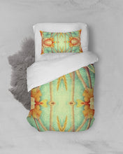 Afbeelding in Gallery-weergave laden, Ostara 21 Twin Duvet Cover Set