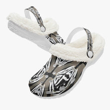 Indlæs billede til gallerivisning 475. Lined All Over Printed Clogs