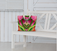 Afbeelding in Gallery-weergave laden, Juici Large Tote 2