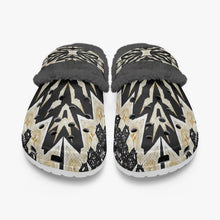 Afbeelding in Gallery-weergave laden, 475. Lined All Over Printed Clogs