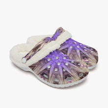 Afbeelding in Gallery-weergave laden, 475. Lined All Over Printed Clogs