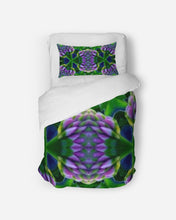 Cargar imagen en el visor de la galería, Urania 30 Twin Duvet Cover Set