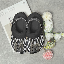 Afbeelding in Gallery-weergave laden, 475. Lined All Over Printed Clogs