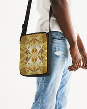 Afbeelding in Gallery-weergave laden, fall2020_11 Messenger Pouch