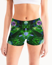 Afbeelding in Gallery-weergave laden, Vine 1 Women&#39;s Mid-Rise Yoga Shorts