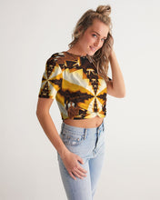 Afbeelding in Gallery-weergave laden, Melange 1 Women&#39;s Twist-Front Cropped Tee