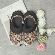 Afbeelding in Gallery-weergave laden, 475. Lined All Over Printed Clogs