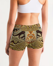 Afbeelding in Gallery-weergave laden, Wood Gold 2 Women&#39;s Mid-Rise Yoga Shorts