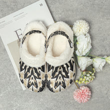 Afbeelding in Gallery-weergave laden, 475. Lined All Over Printed Clogs