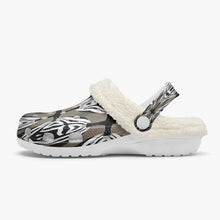 Indlæs billede til gallerivisning 475. Lined All Over Printed Clogs