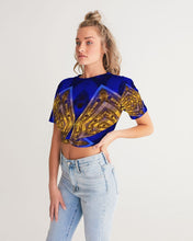 Afbeelding in Gallery-weergave laden, Lapiz Gold 1 Women&#39;s Twist-Front Cropped Tee