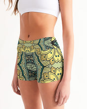 Afbeelding in Gallery-weergave laden, gala14 Women&#39;s Mid-Rise Yoga Shorts