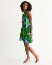 Afbeelding in Gallery-weergave laden, Green Batik 1 Women&#39;s Halter Dress