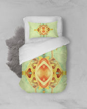 Afbeelding in Gallery-weergave laden, Ostara 22 Twin Duvet Cover Set