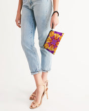 Carica l&#39;immagine nel visualizzatore di Gallery, fall2020_12 Wristlet