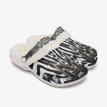 Afbeelding in Gallery-weergave laden, 475. Lined All Over Printed Clogs