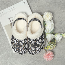 Afbeelding in Gallery-weergave laden, 475. Lined All Over Printed Clogs