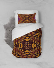 Afbeelding in Gallery-weergave laden, Ostara 38 Twin Duvet Cover Set