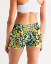 Afbeelding in Gallery-weergave laden, gala14 Women&#39;s Mid-Rise Yoga Shorts