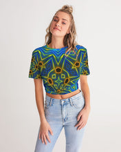 Afbeelding in Gallery-weergave laden, Azura 1 Women&#39;s Twist-Front Cropped Tee